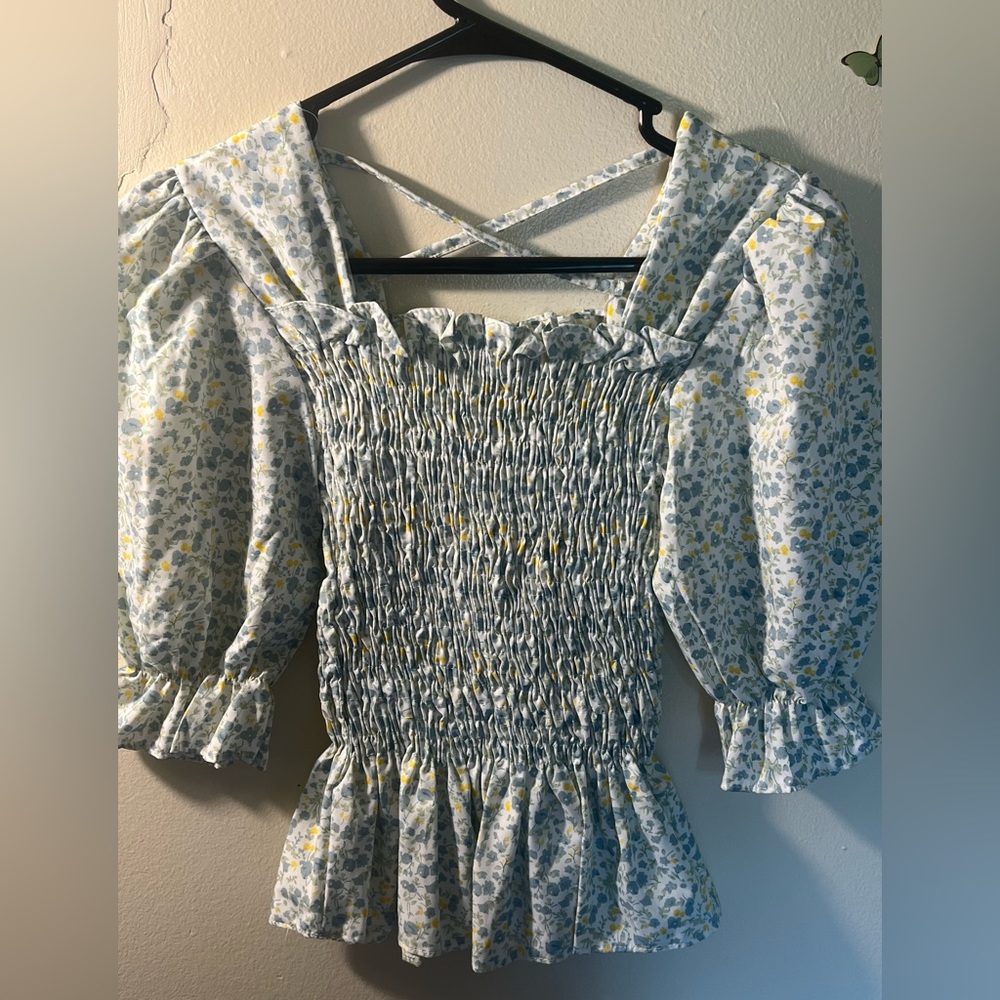 Shirt/ Crop Top